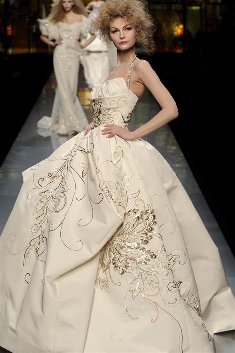 vestidos de novia dior|dior bridal outfits.